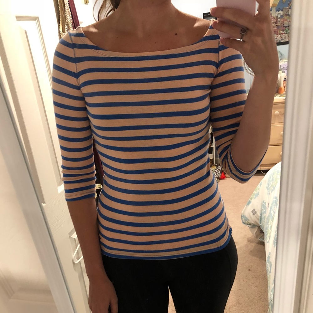 American Eagle top